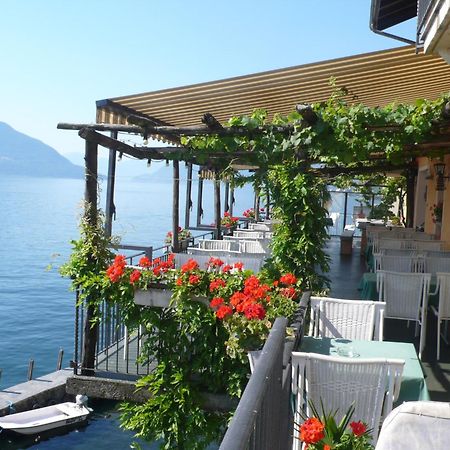 Art Hotel Ristorante Posta Al Lago 론코 소프라 아스코나 외부 사진