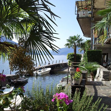 Art Hotel Ristorante Posta Al Lago 론코 소프라 아스코나 외부 사진