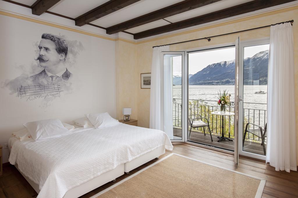 Art Hotel Ristorante Posta Al Lago 론코 소프라 아스코나 객실 사진
