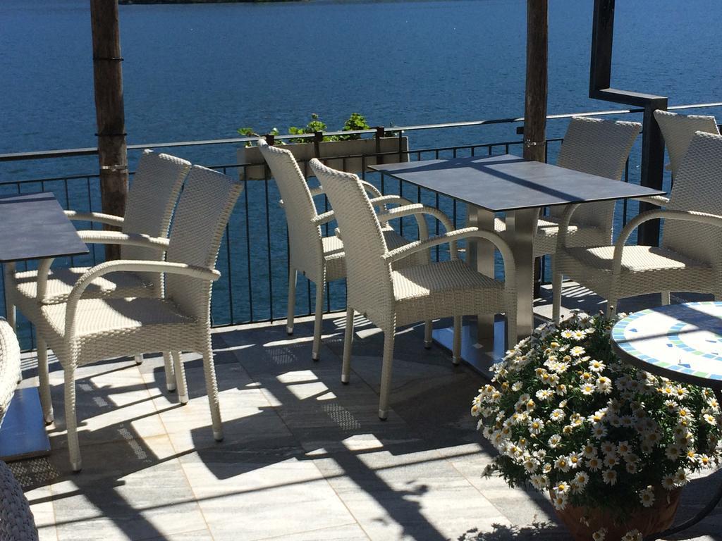 Art Hotel Ristorante Posta Al Lago 론코 소프라 아스코나 외부 사진